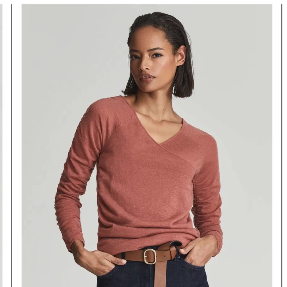 Women's V-Neck Long Sleeve Sweater in Dusty Rose